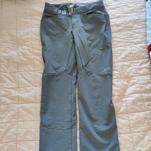 Outdoor water repellent pants